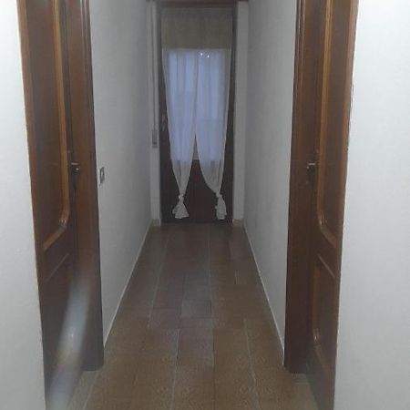 Kiki Beb Carbonia Buitenkant foto