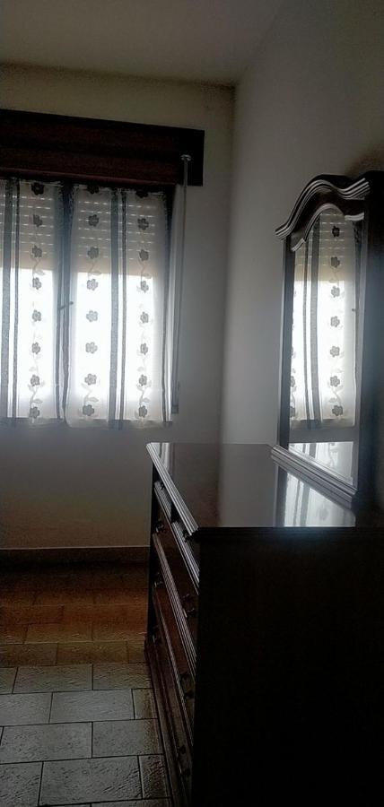 Kiki Beb Carbonia Buitenkant foto