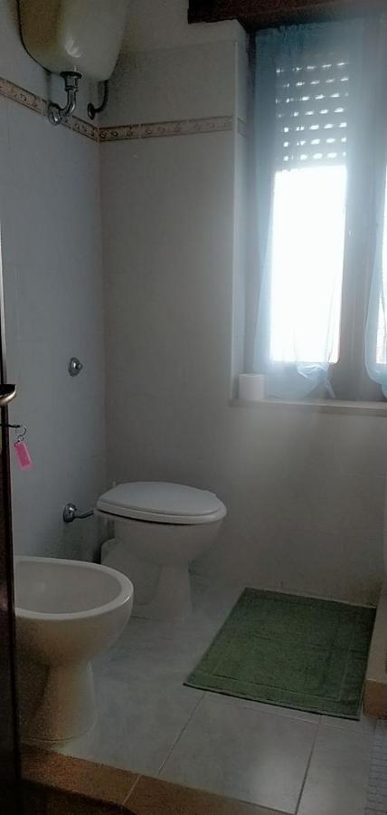 Kiki Beb Carbonia Buitenkant foto
